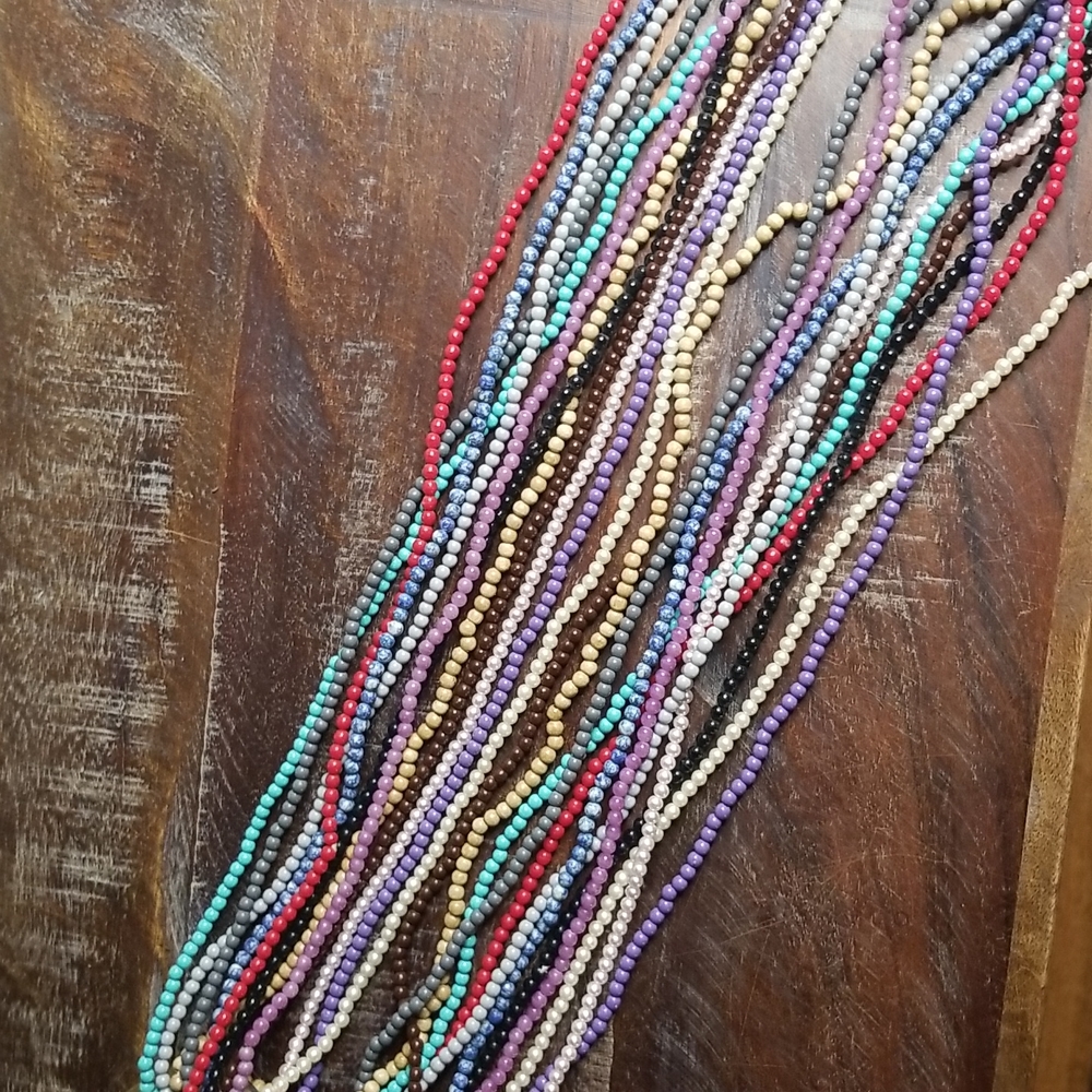 VTG beaded necklaces-12 pieces